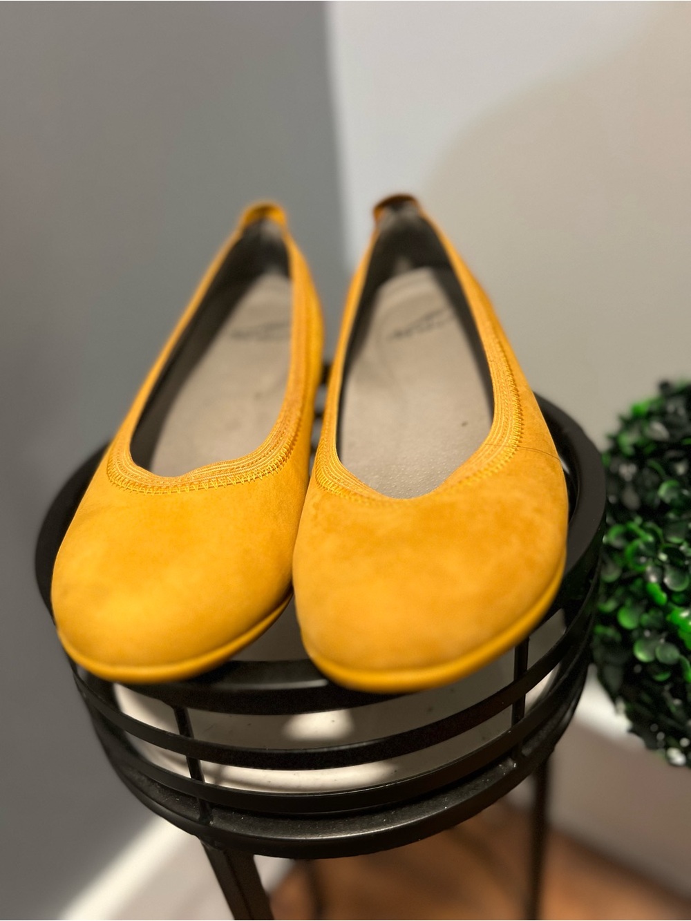 Dansko Yellow Suede Ballet Flats size 7.5